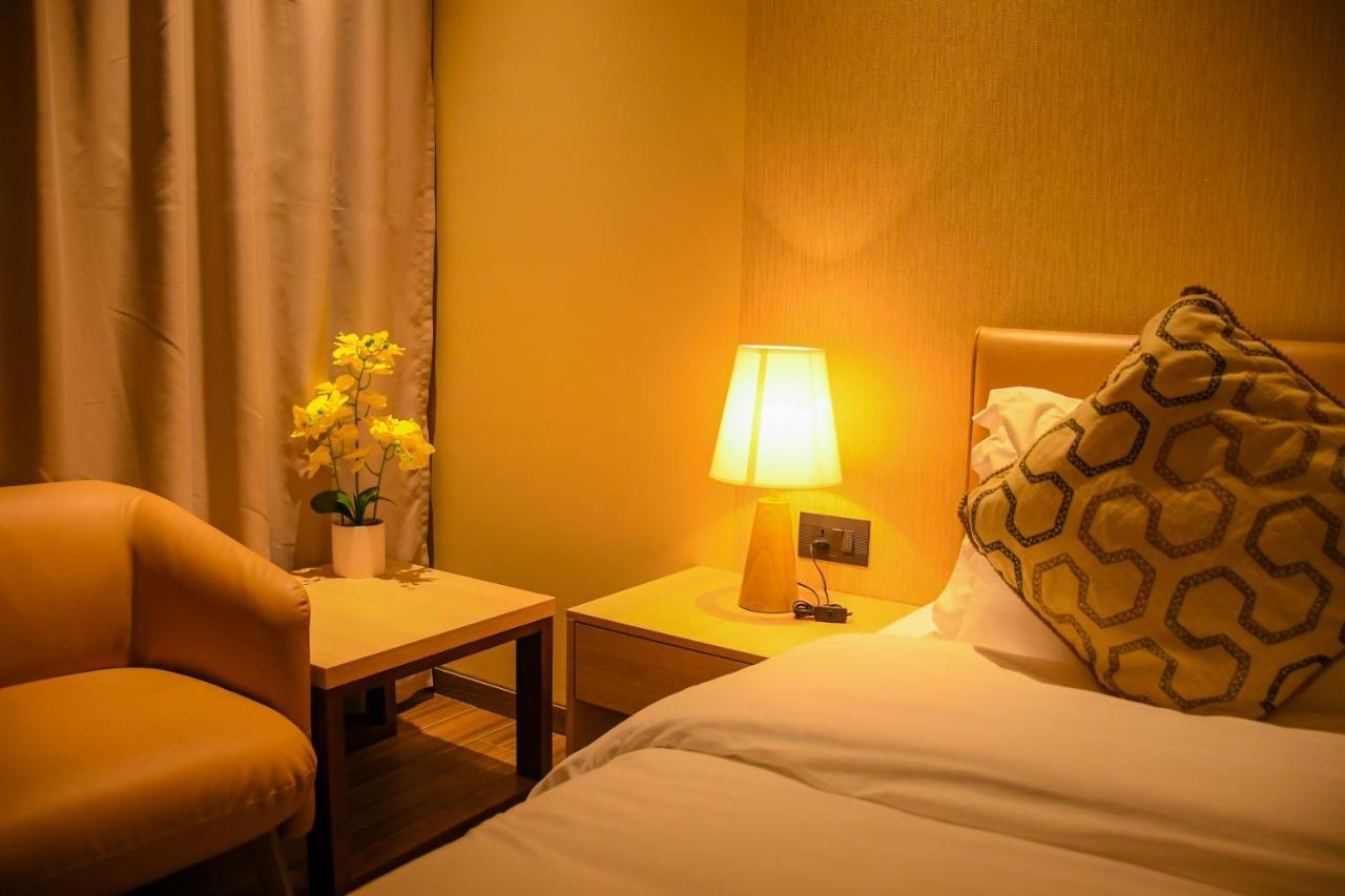 Aqua Inn Hotel Kinshasa Esterno foto