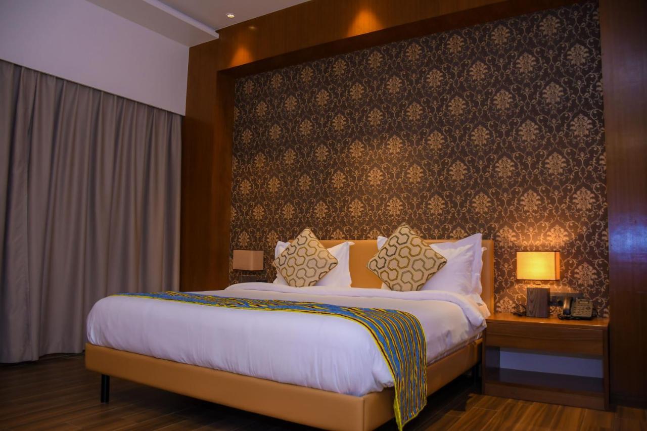 Aqua Inn Hotel Kinshasa Esterno foto